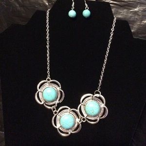 Turquoise necklace with matching earrings